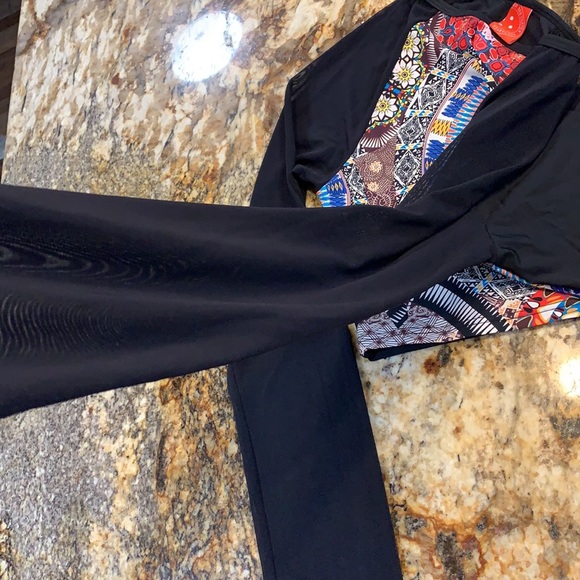 Red Carter crop swim top - Picture 4 of 10